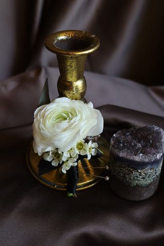 Bridal Party Boutonniere – Bridal Shop Collection