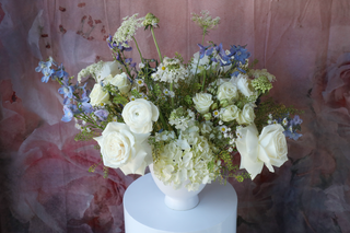 Bridal Shop Centerpiece ( Type E 2 )