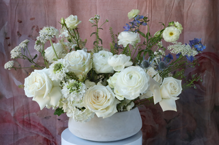Bridal Shop Centerpiece ( Type E 3 )