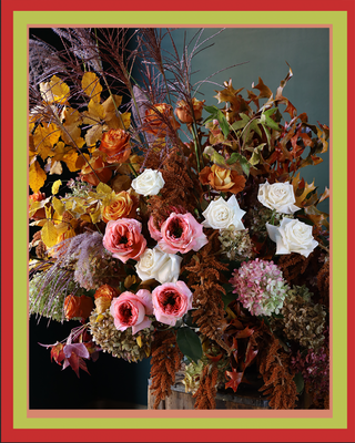 Holiday Designer’s Choice | Festive Celebration Centerpiece