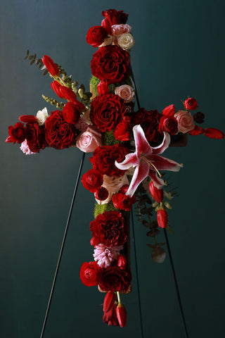 Graceful Remembrance Cross (SYMPATHY CROSS WREATH)